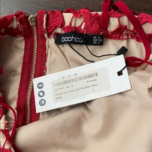 Boohoo Red Corded Lace Skater Dress - Picture 6 of 8